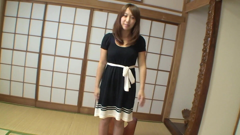 Japan Lust: Heiße japanische MILF bekommt schwanz und creampie