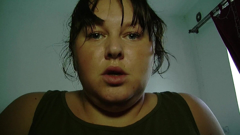 All Those Girlfriends: Gorda Katyna escancarando buceta e se masturbando