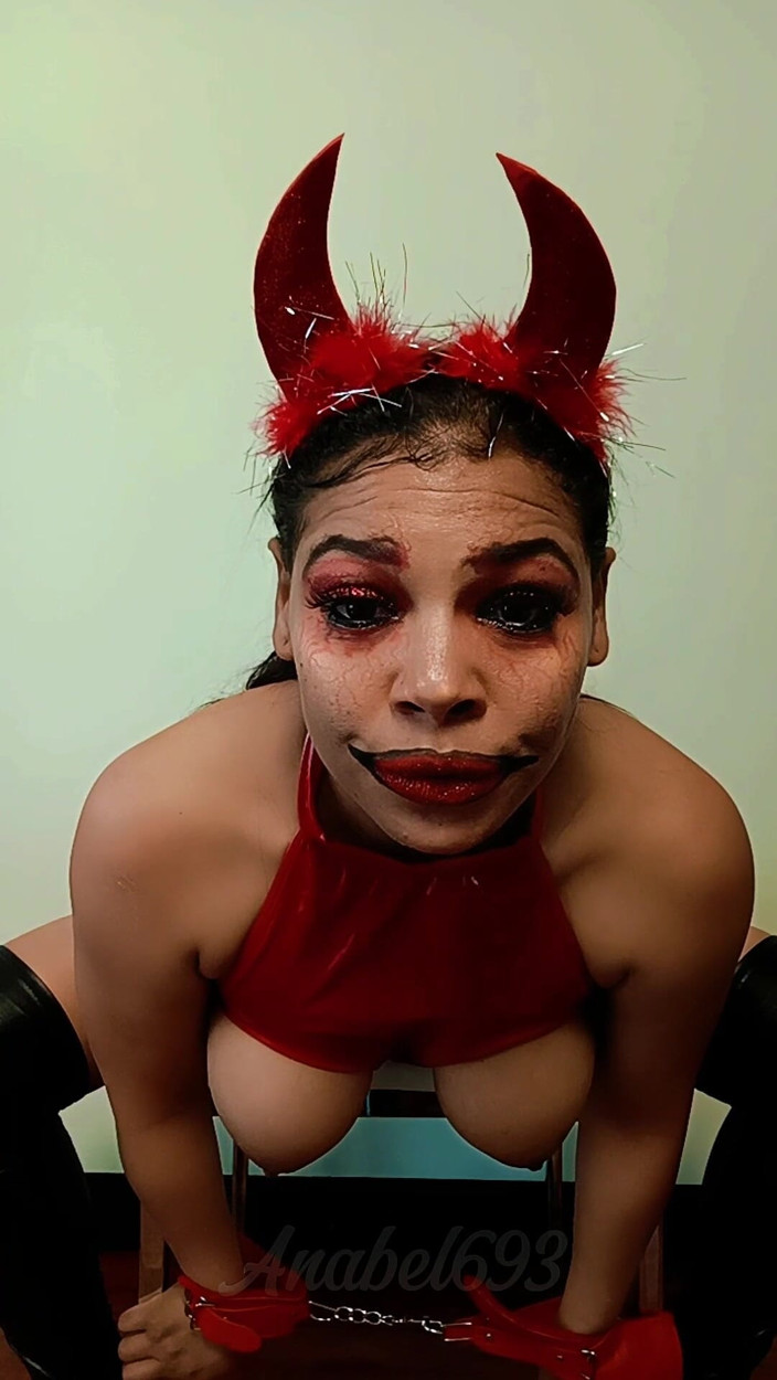 anabel693: Devil Yawns дуже