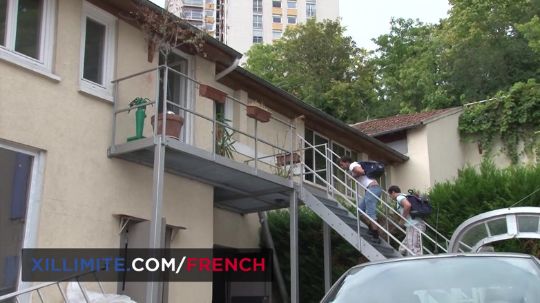 French girls at work: Pantat bahenol guru seksi ini dientot habis-habisan sama muridnya sendiri