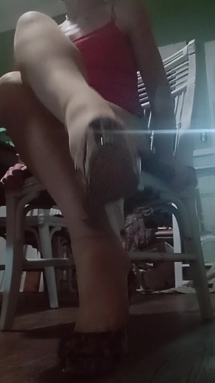 Longtoes45: ये ऊँची एड़ी के जूते उतरना चाहिए