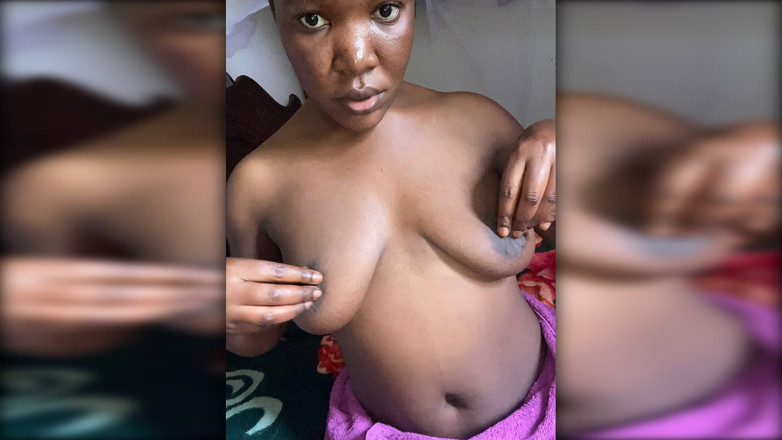 African Beauties: Đụ cái lồn nóng bỏng của tôi với con rắn...