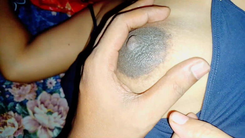 Nelufa: Desi bengalese bella moglie sexy calda scopata con suo marito