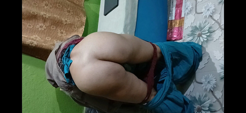 Aahan Ahiran: Desi bhabi gand-sex-standup-position