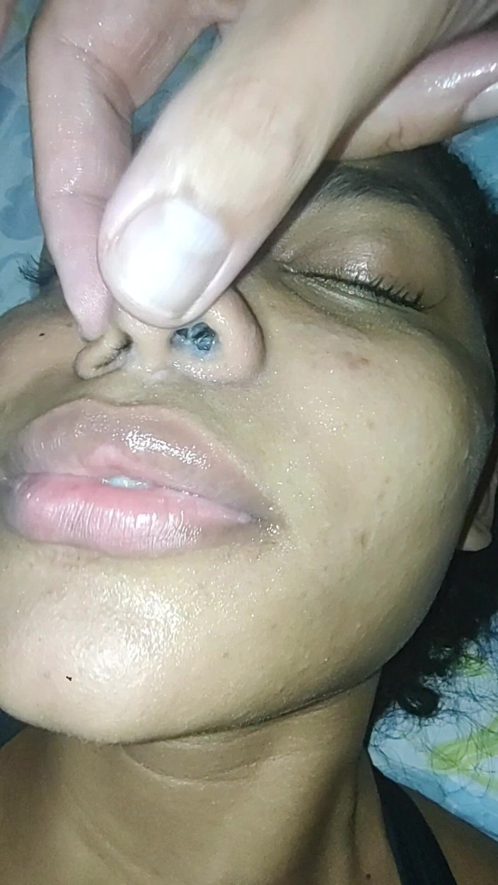 Pietro Montoya: Deepthroat dan menghisap telur saya sehingga dia memancut ke dalam...