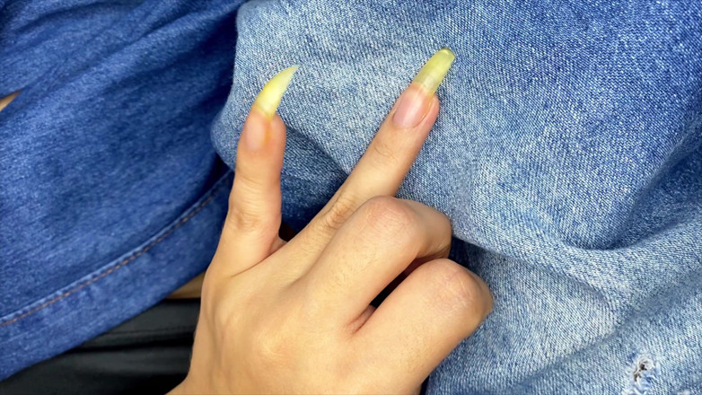 Goddess Li: Liandranails gegen jeans
