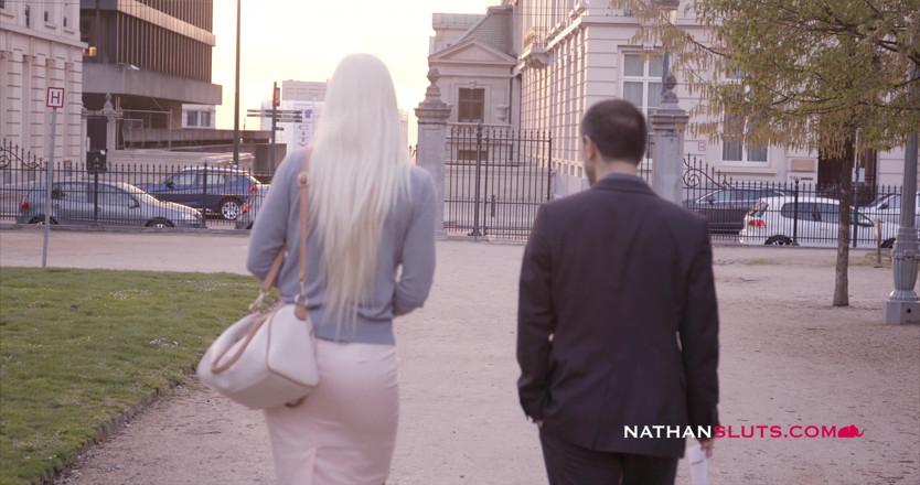Nathansluts: Vollbusige tschechische bradburrys arschloch klaffte weit