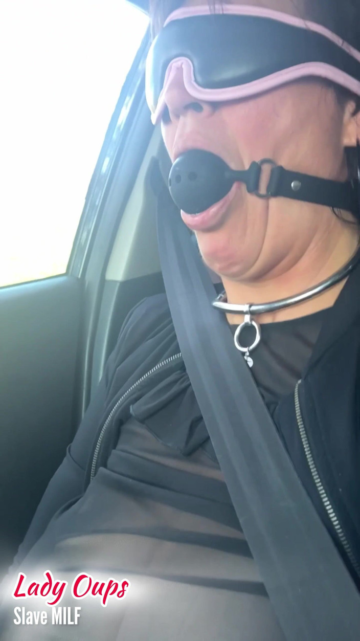 Lady Oups: Розпусну мачуху покарали в машині, як повію