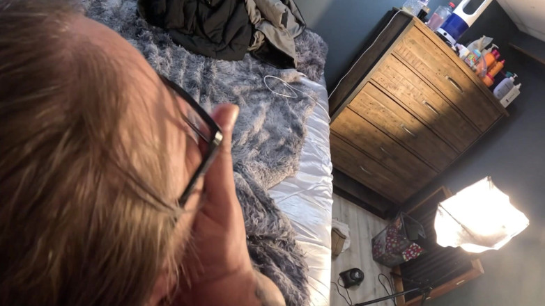 Joe Daddy: La matrigna culona Kayleigh Reid rimane bloccata