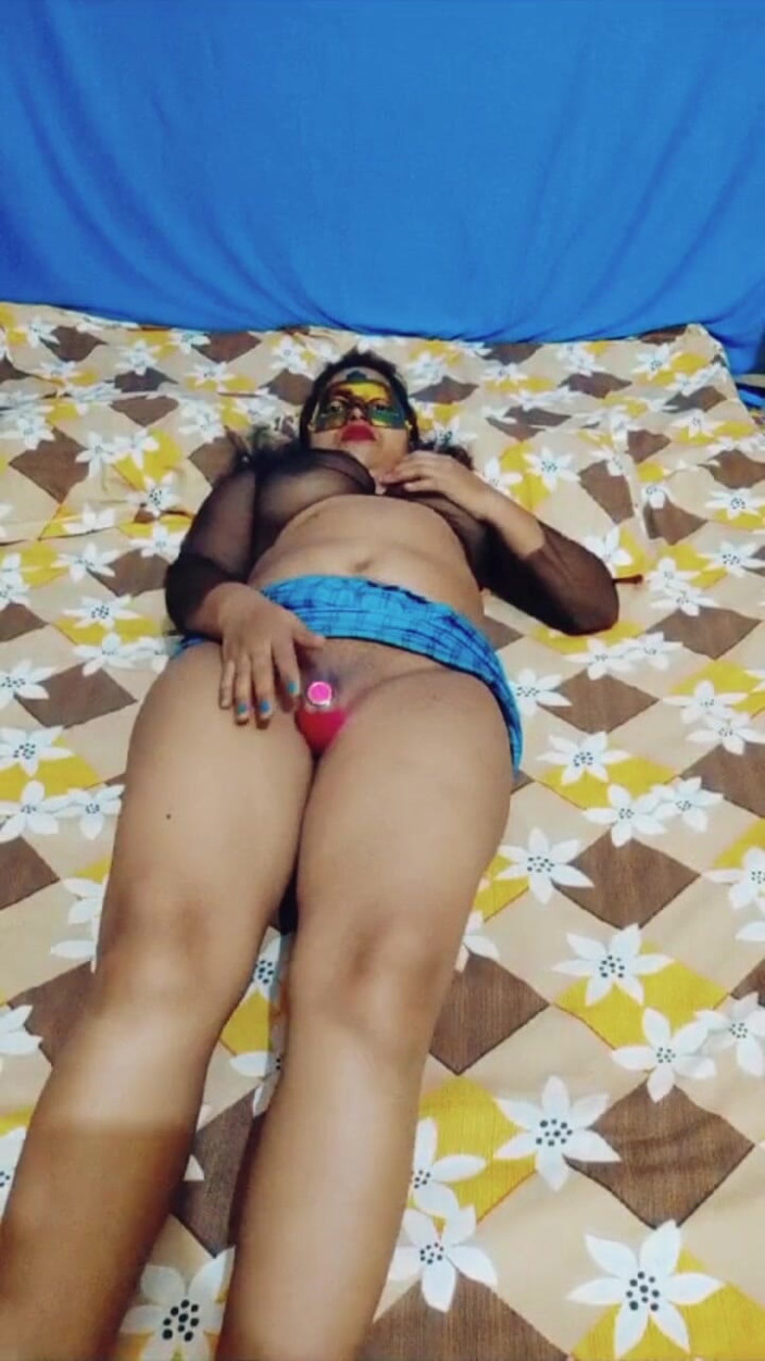 SexySoni1: Мастурбація Соні Гарам