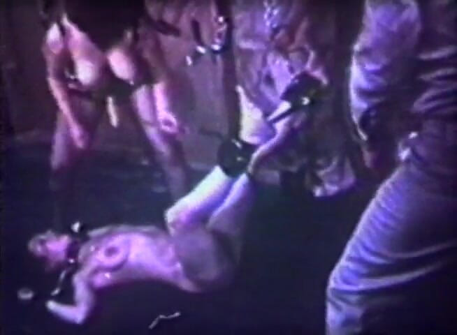 Vintage Usa: Petrecere dominatoare retro cu penetrare de pizdă