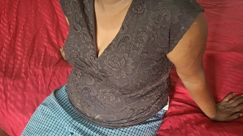 Teena New: Curățenie în dormitorul doamnei excitate atât de sexy