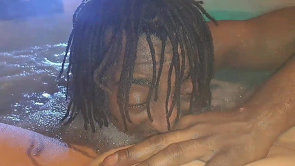Real homemade BBW BBC porn: WildEnglishBBW BBC Nata4sex, erstaunlicher whirlpool-oralsex