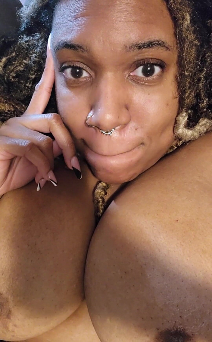 Josie4yourpleasure: Tôi sẽ ở trên cam tối nay!