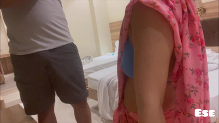 Sammy Sins: Une bhabhi se fait baiser par l'électricien Sammy Sins et...
