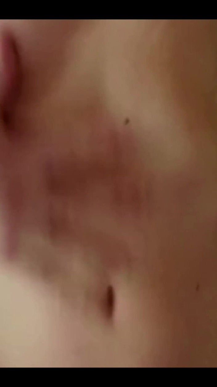 Lollolara91: Lollolara91 - pompino a colazione - sperma in bocca