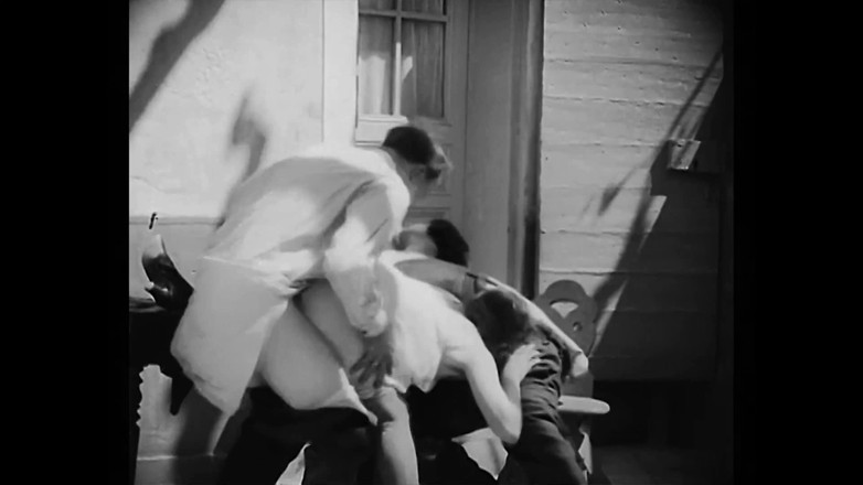 Vintage Erotic Archive: Teezeit