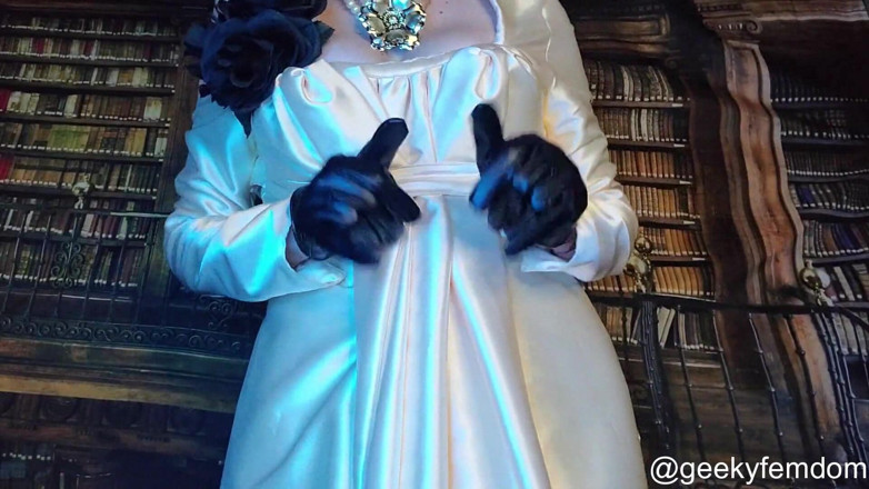 Geeky Femdom: Lady Dimitrescu's Pet