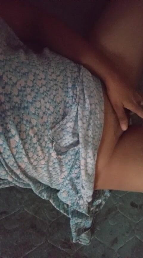 Anne White: Sri Lanki dziewczyna muerbacja w łazience z dildo pożądania z dużymi...