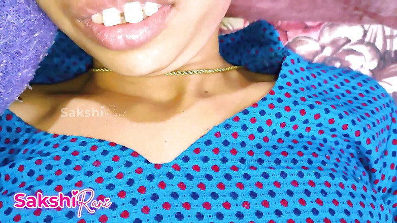 sakshi_raniii: Indische Sakshi close-up van poesje en wrijft over haar grote...