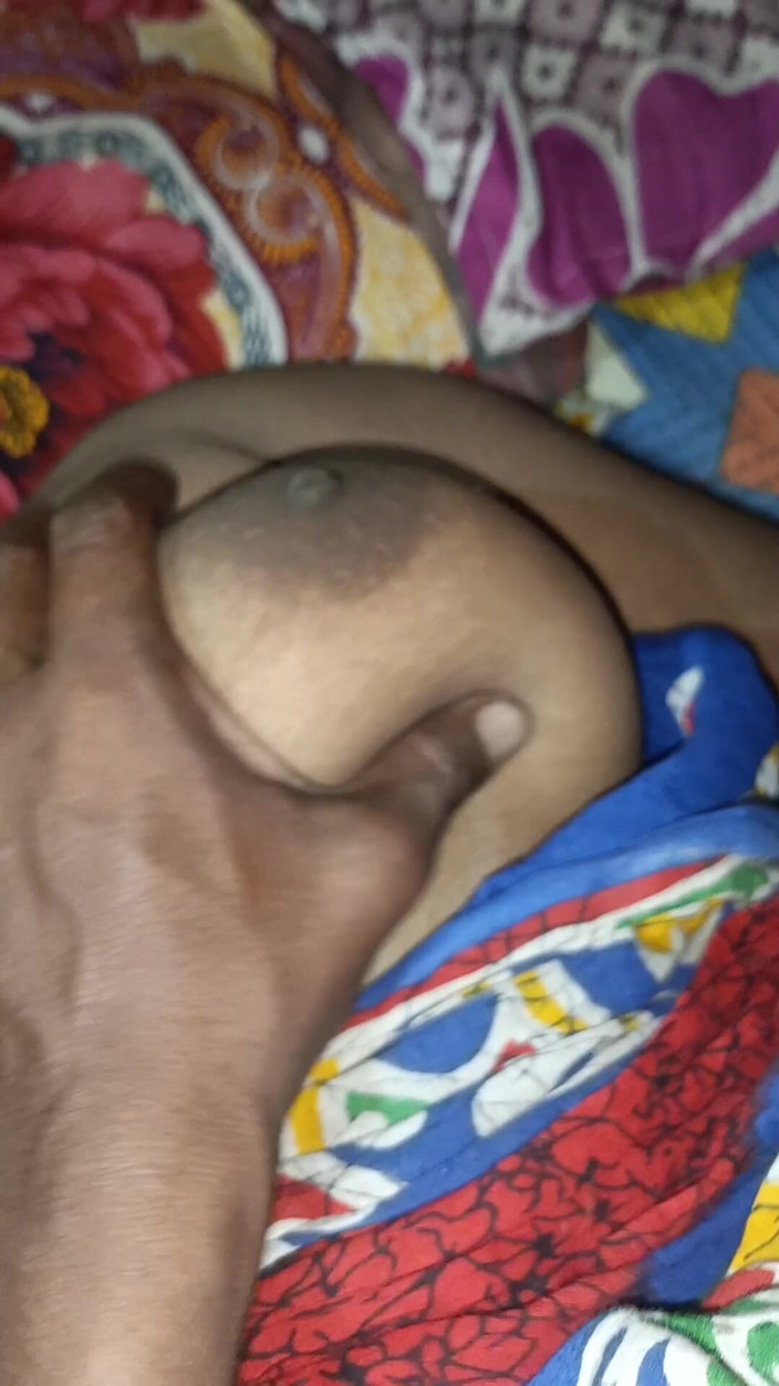 Monika Bhabhi: Indická bhabhi sex vesnická žena v domácnosti