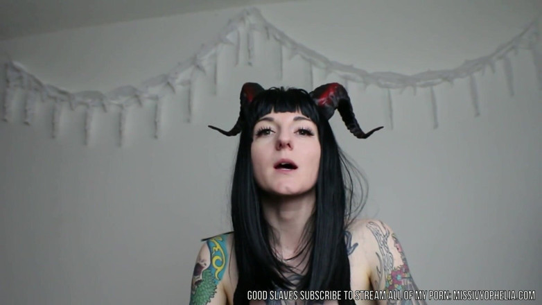 Miss Ivy Ophelia: Succubus istruzioni per mangiare sborra - CEI JOI