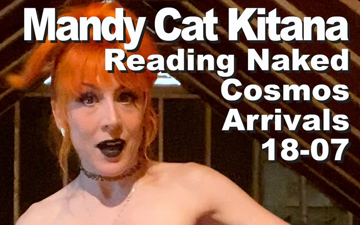 Cosmos naked readers: Mandy Cat Kitana czyta nago Kosmos Przybycie