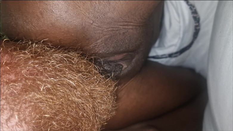 Missblackreey: Como acalmar sua meia-irmã negra - lambendo o cu!