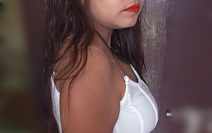 Ankita10000: India esposa caliente con bbc chico en casa