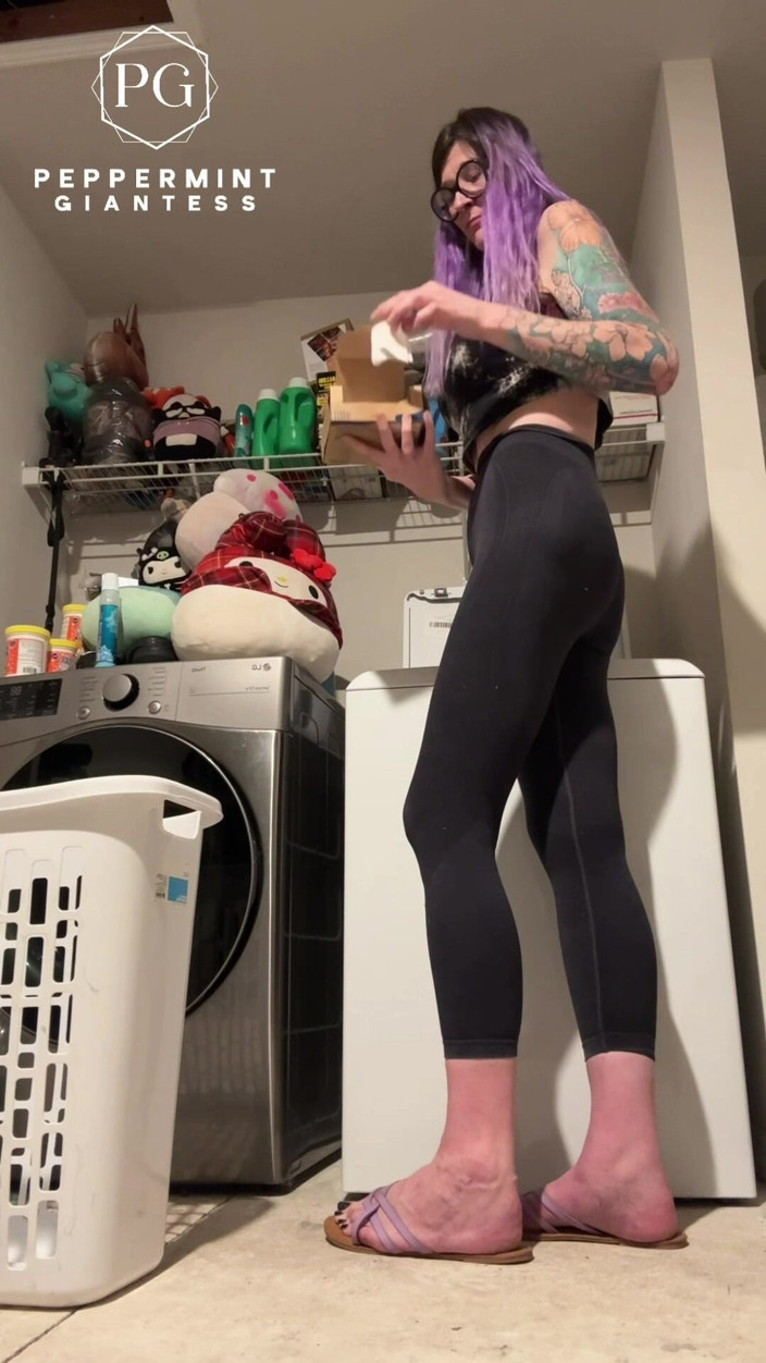 Peppermint Giantess: 6'7 Bosa giganci górują nad wszystkim w domu! Porównania wysokości +...
