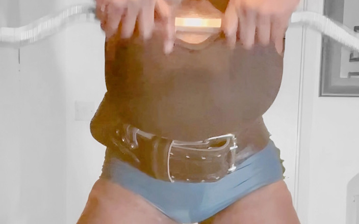 Black Muscle Stepdad: Accueil, Épaule Et Cul Dévoilant Une Séance D’entraînement Et Éjaculation De Lait...
