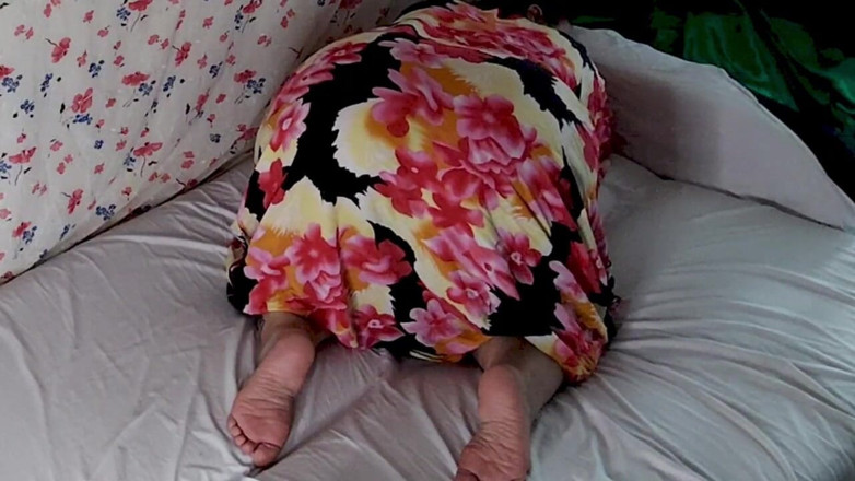 Zina Gabon: Russische hausfrauen wollen doggystyle ohne gummi von liebhaber eines schwarzen...
