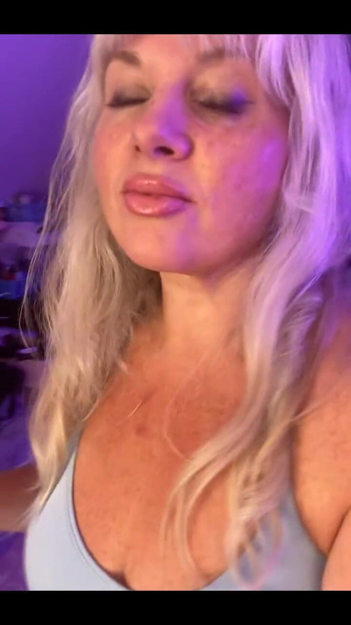 PaintedRose Taboo Femdom Fetish MILF: Bts samedi