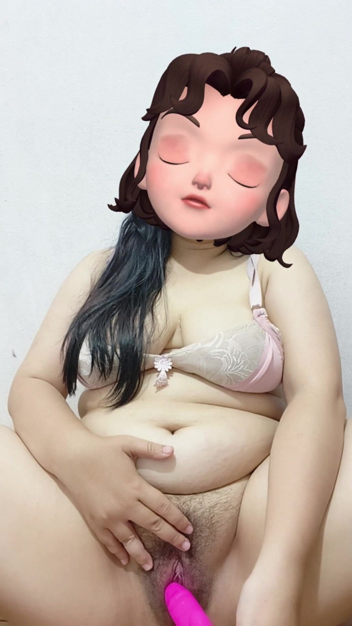 worldjeri69: Wanita cantik mengusik besar melancap solo