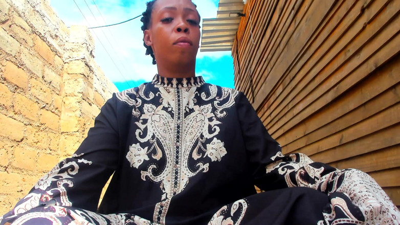 AnalEbony: Dışarıda büyük götümü okşuyor