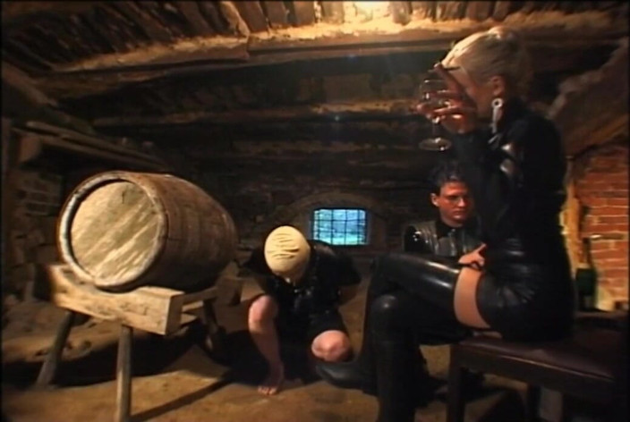 Absolute BDSM films - The original: BDSM d'Halloween, partie 3