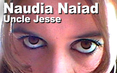 Edge Interactive Publishing: Naudia Naiad e Jesse - otário da piscina nua