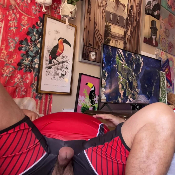 Hand-Free-Daddy-Chub: Hombre Gigante En Uniforme De Lucha Tiene Liberación Masiva De...
