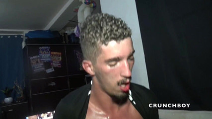 The official French bareback channel: Warren follada a pelo por sorpresa por Alexi Tivoli