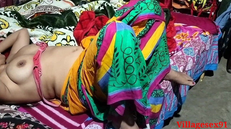 Villagesex91: Sexo casero con boudi en sari verde