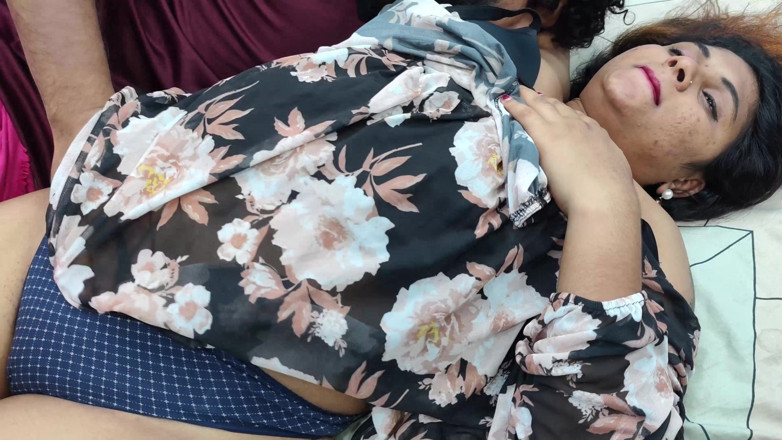 Vaigavarun45: Romance torride des couples mallu