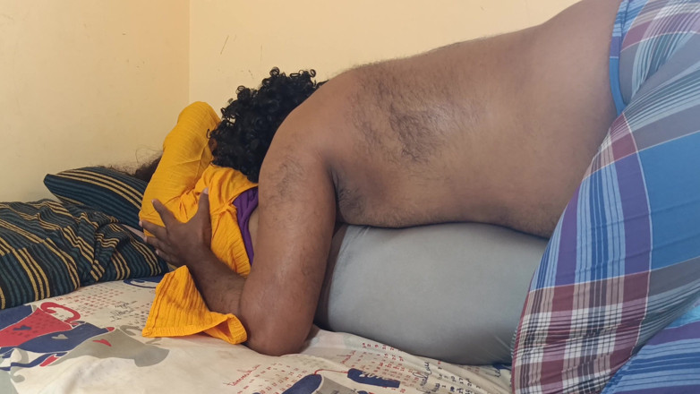 XtremeBabe: 泰米尔出轨家庭主妇