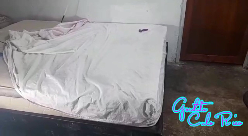 Gordita Culo Rico: Ateşli iri güzel kız yoğun düello mastürbasyonu yapıyor yakın çekim