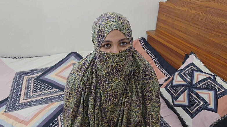 Banglavabi: Am găsit-o singură pe soția stăpânului și am futut-o. Partea 01
