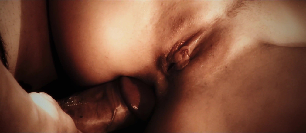 SaintPorn: Aletta Ocean se fait inonder par le cul de sperme