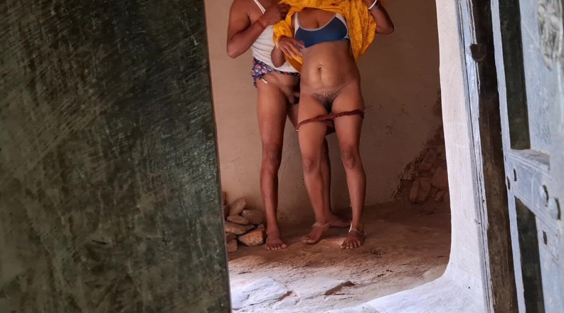 Sumaj: Abang mertua dikongkek bhabhi desi