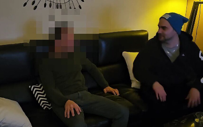 AntoGoesHunting: 10e visite d'un courtier d'assurance hétéro