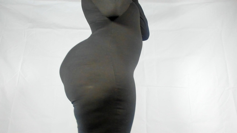 AnalEbony: Gros cul, heure, forme de verre dans une suite de...