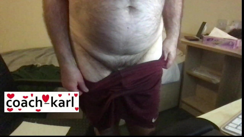 Coach Karl dude lodge: Pantat pelatih karl