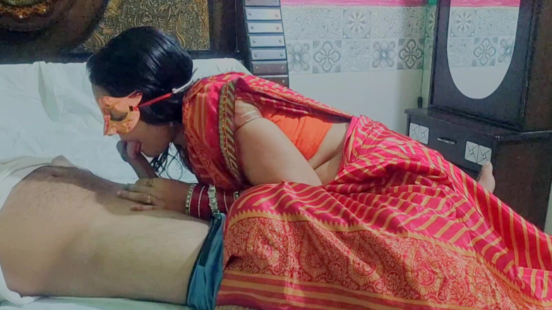 piryaprajapati: India recién casada disfruta del sexo en sari
